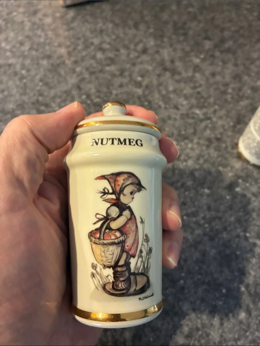 Hummel Cream and Gold Nutmeg Spice Jar